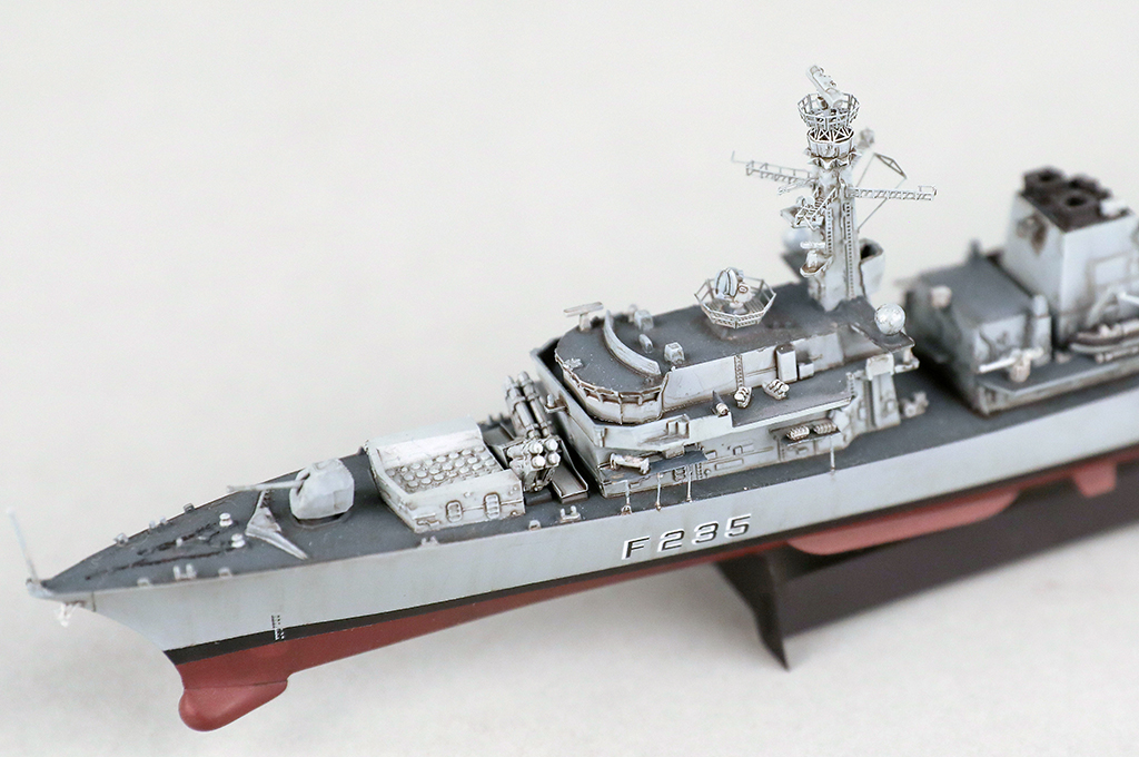 Сборная модель HMS TYPE 23 Frigate – Monmouth (F235) лучшая цена!