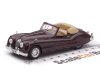 Масштабная модель Jaguar XK140 бордовый (в прозрачном пластиковом боксе)