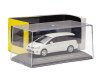 Масштабная модель Mitsubishi Grandis 2003 белый перламутр 1:43 First 43 Models F43-094 ракурс 8