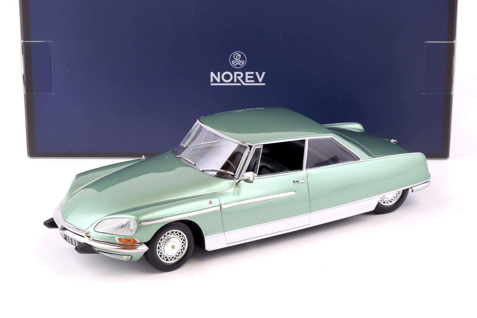 Norev 1:18 - Model Car - Citroën DS 21 Le Léman 1968 Bleu Clair Et Fonce 1 18 300pcs Limited Edition 300 Pcs