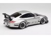 Масштабная модель Porsche 911 997 RWB Abu Dhabi 2024 серебристый 1:18 GT Spirit GT483 ракурс 2