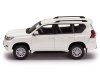 Масштабная модель Toyota Land Cruiser Prado 2018 белый 1:43 Vitesse VSS29410 ракурс 2