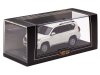 Масштабная модель Toyota Land Cruiser Prado 2018 белый 1:43 Vitesse VSS29410 ракурс 9