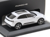 Масштабная модель Porsche Macan Turbo (H2) серый металлик 1:43 Minichamps WAP0200700RMAT ракурс 2