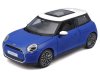 Масштабная модель Mini Cooper SE (J01) 2024 синий с белым
