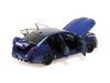 Масштабная модель BMW M5 2024 G90 синий металлик 1:18 Minichamps 110023802 ракурс 2