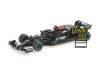 Масштабная модель Mercedes-Benz GP F1 W12 Mercedes M12 EQ Power+ Team AMG Petronas Motorsport Formula One N 44 победитель Сочи Russian GP 2021 Lewis Hamilton - 100Th Victory F1 With Pit Board