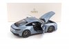 Масштабная модель Porsche 911 Carrera Coupe (992.2) 2025 964 серебристый металлик 1:18 Norev 187170 ракурс 5