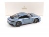 Масштабная модель Porsche 911 Carrera Coupe (992.2) 2025 964 серебристый металлик 1:18 Norev 187170 ракурс 4