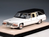 Масштабная модель Cadillac Superior Hearse (Катафалк) 1980 белый 1:43 Stamp Models STM80802