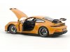Масштабная модель Porsche 911 GT3 2021 оранжевый ракурс 2