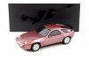 Масштабная модель Porsche 928 S (1980), розовый металлик 1:18 GT Spirit GT524 ракурс 10