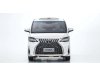Масштабная модель Lexus LM300h MIN (2020), белый перламутр металлик 1:18 Kyosho 08963WP ракурс 4