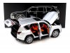 Масштабная модель Lexus LX600 серебристый (с открывающимися элементами) 1:18 LCD Models LCD18021-SI ракурс 13