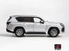 Масштабная модель Lexus LX600 серебристый (с открывающимися элементами) 1:18 LCD Models LCD18021-SI ракурс 4