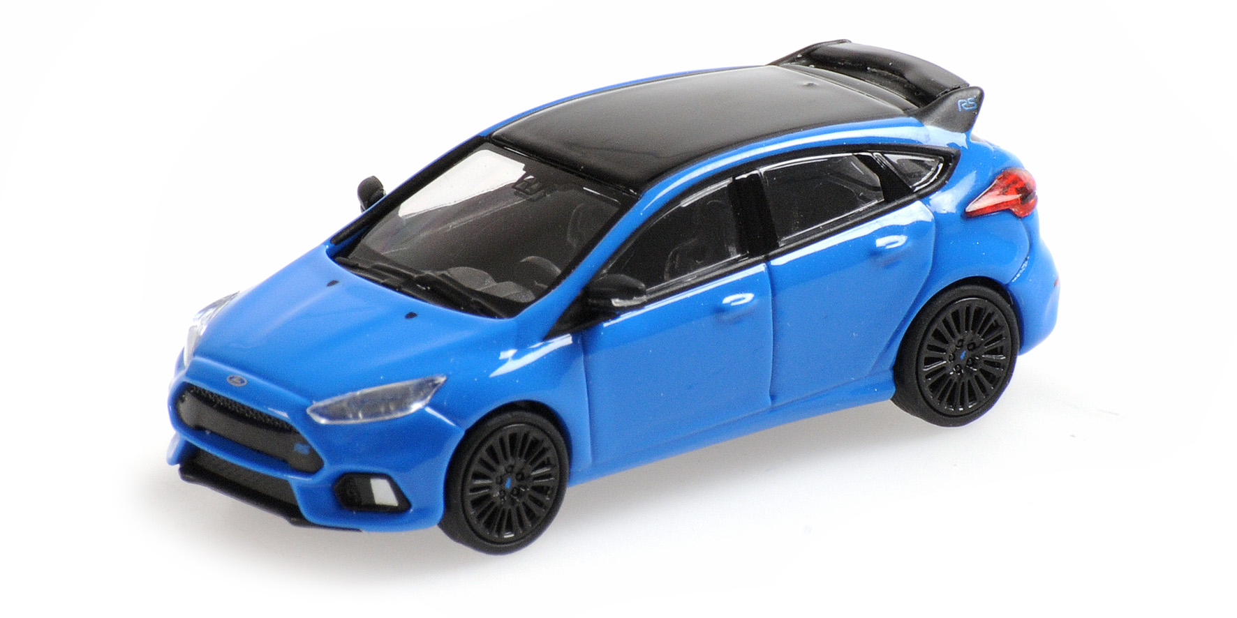 Масштабная модель Ford Focus RS 2018 голубой с черной крышей лучшая цена!