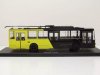Масштабная модель Skoda 14 TR POTSDAM троллейбус черный с желтым 1:43 Premium ClassiXXs PCL47172 ракурс 4