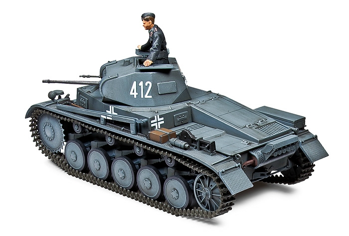 Сборная модель Легкий танк Sd.Kfz.121 Panzer II A/B/C с фигурой командира, ...