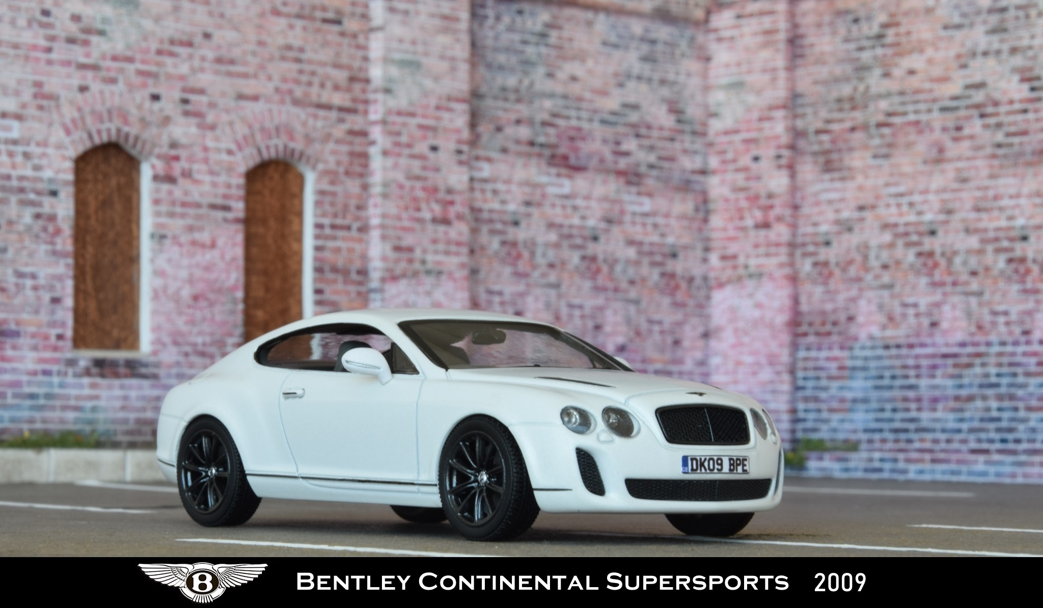 Bentley Continental Supersports 2009 – Welly 1/18, Métal Monté, état Neuf